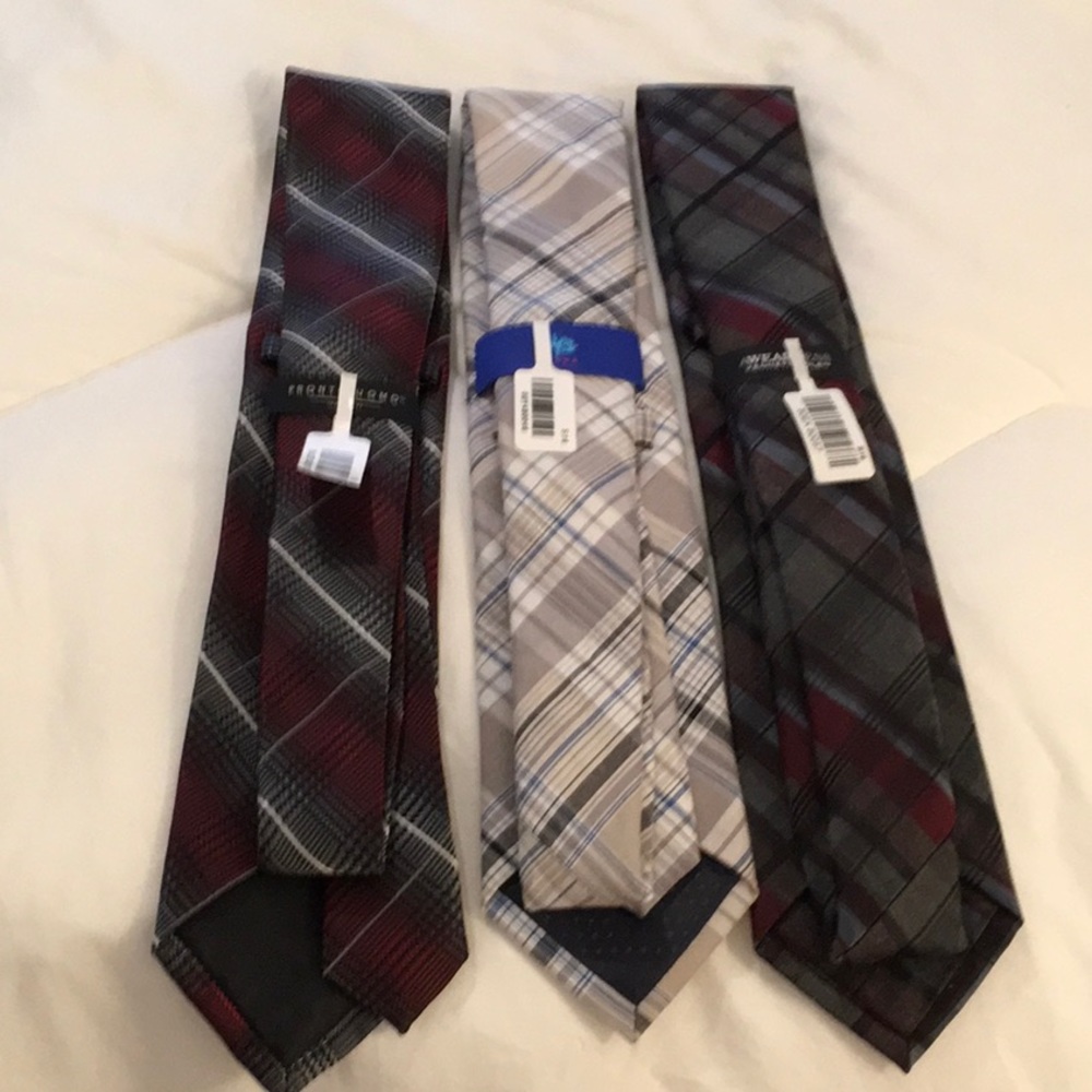 Men’s three brand new ties
